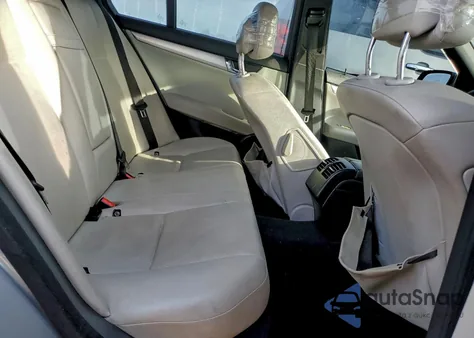 2009 Mercedes-Benz C 300 from USA, damaged, VIN WDDGF54X89R084231